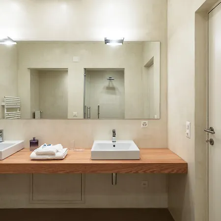 Tigli By Quokka 360 - Bright Lakeside Flat *