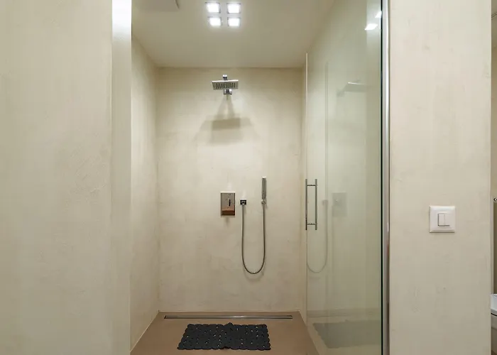 Tigli By Quokka 360 - Bright Lakeside Flat *